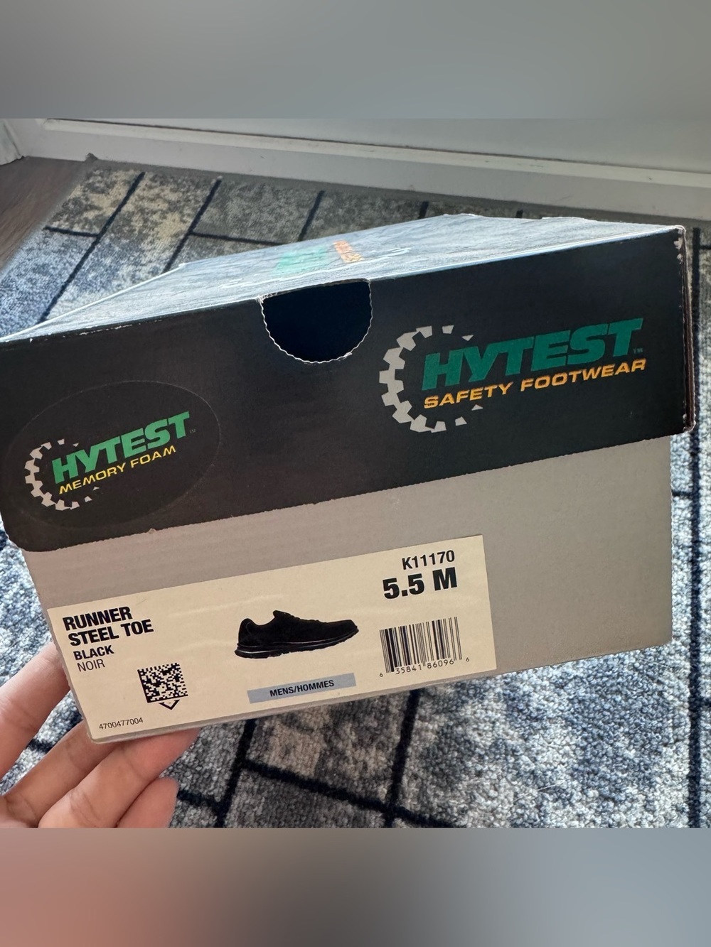 Hytest memory foam steel toe slip resistant black women sneakers 5.5